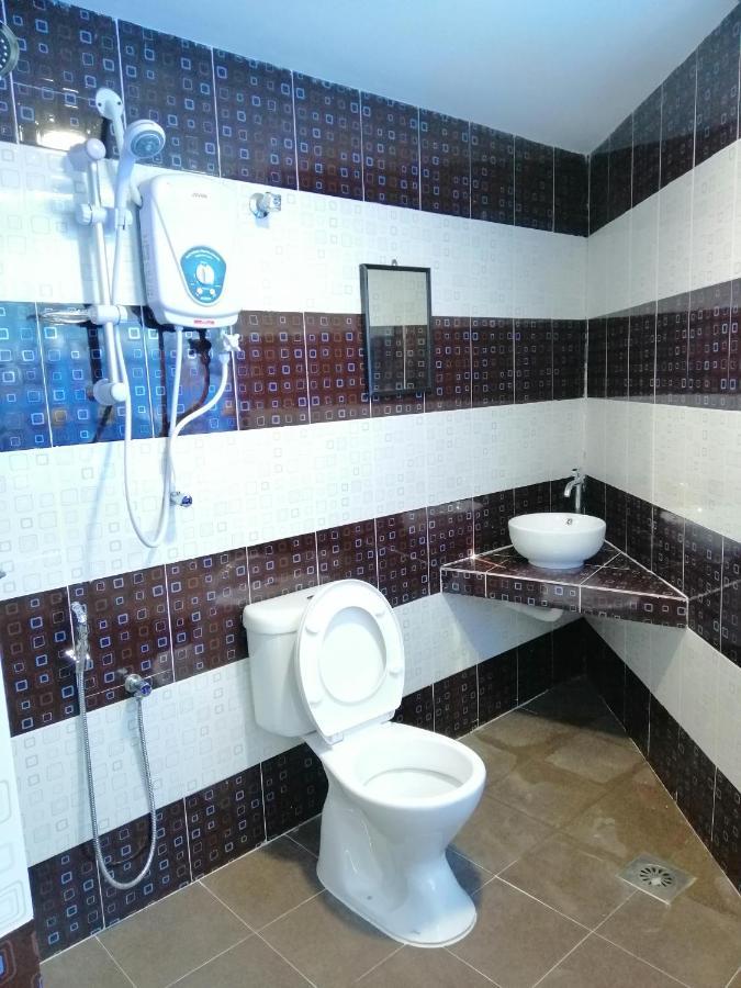 Hotel Nawar Pasir Mas Exterior foto